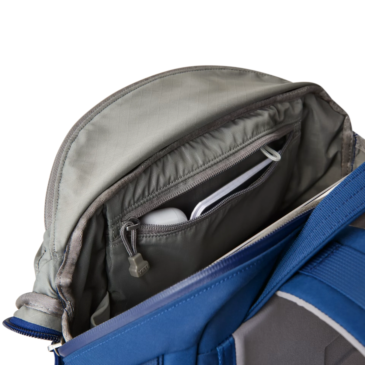 Crossroads® 22L Carry On Backpack