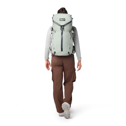 Skala™ 32L Women's Hiking Pack