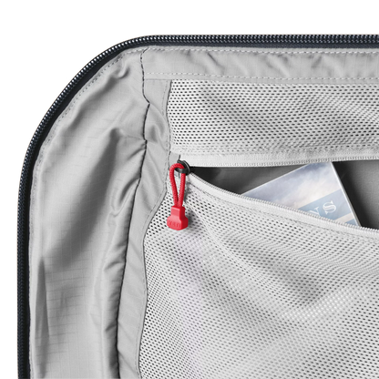 YETI x Oracle Red Bull Racing Crossroads® 40L Travel Duffel